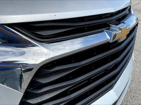 Used 2020 Chevrolet Blazer LT FWD image 25