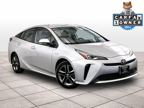 Used 2019 Toyota Prius Limited FWD image 2