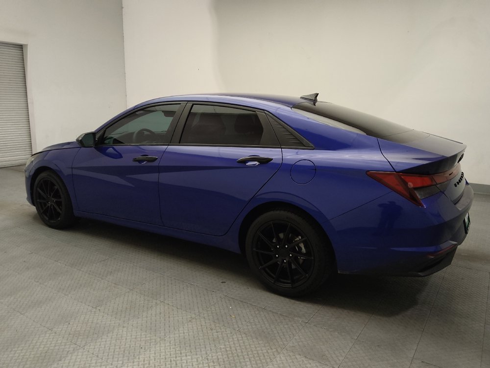 Used 2023 Hyundai Elantra SEL w/ Convenience Package FWD image 3