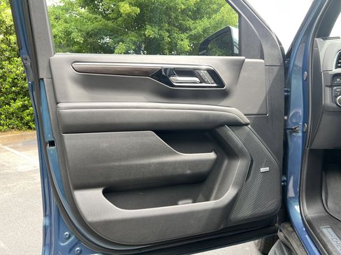 New 2026 Chevrolet Tahoe Premier w/ Sun And Tow Package AWD/4WD image 15