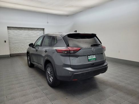 Used 2024 Nissan Rogue S AWD/4WD image 5