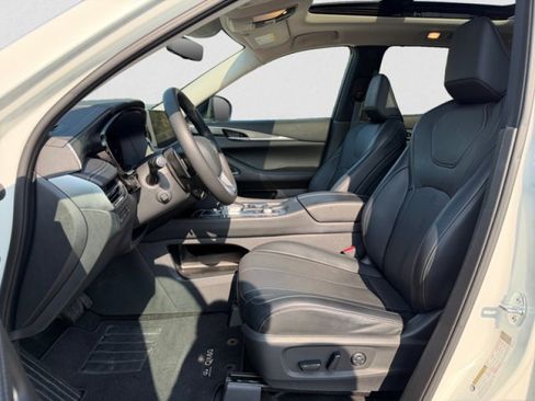 Certified 2023 INFINITI QX60 Luxe w/ Vision Package AWD/4WD image 9