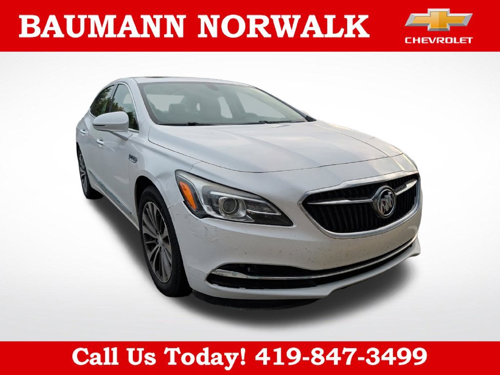 Used 2019 Buick LaCrosse Essence w/ Sun and Shade Package AWD/4WD image 3