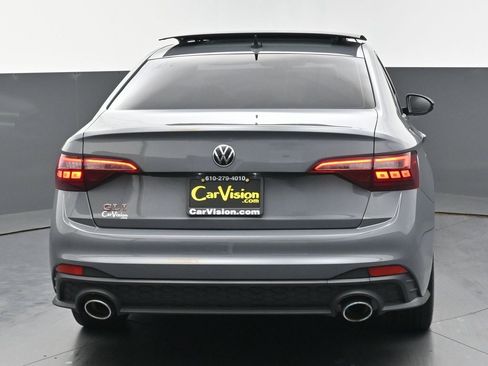 Used 2024 Volkswagen Jetta GLI Autobahn image 4