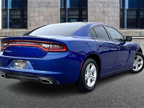 Used 2019 Dodge Charger SXT image 11