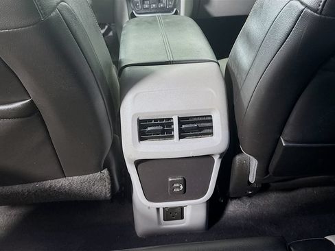 Used 2021 GMC Terrain SLT FWD image 27