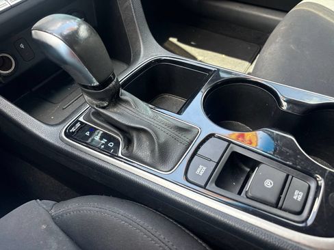 Used 2018 Hyundai Sonata SEL w/ Tech Package 04 FWD image 22