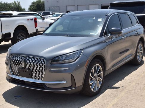 Used 2023 Lincoln Corsair FWD w/ Equipment Group 101A image 2