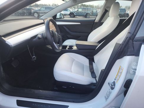 Used 2023 Tesla Model 3 Standard Range image 14