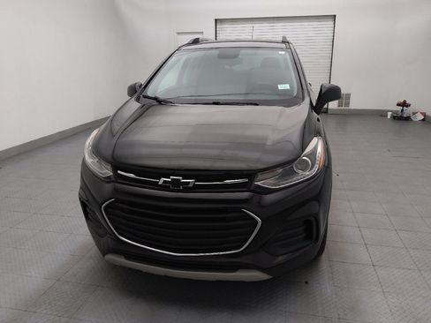 Used 2020 Chevrolet Trax LT w/ LT Convenience Package FWD image 15