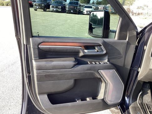 Used 2024 GMC Sierra 2500 Denali w/ Denali Reserve Package image 23