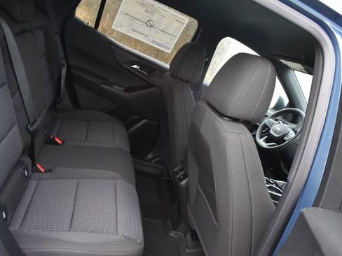 New 2026 Chevrolet Equinox LT w/ LPO, Floor Liner Package image 15