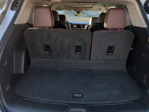 Used 2020 Buick Enclave Avenir w/ Avenir Technology Package image 11