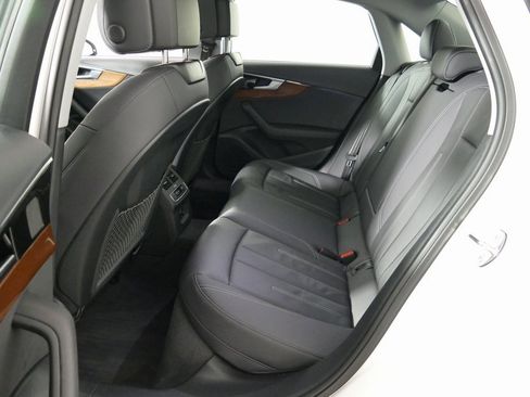 Used 2023 Audi A4 2.0T Premium w/ Convenience Package image 29