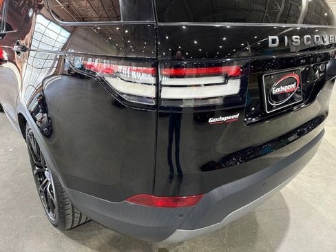 Used 2018 Land Rover Discovery SE image 43