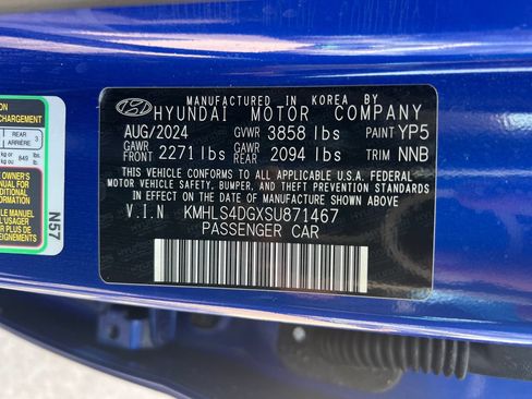 Used 2025 Hyundai Elantra SEL FWD image 30