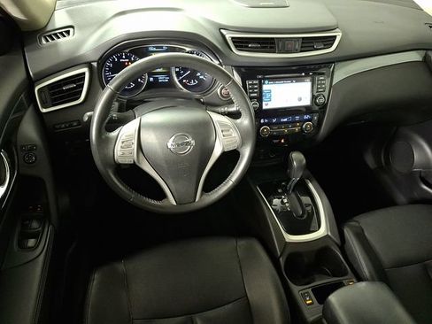 Used 2016 Nissan Rogue SL AWD/4WD image 2