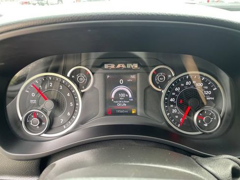 Used 2025 RAM 2500 Big Horn AWD/4WD image 27
