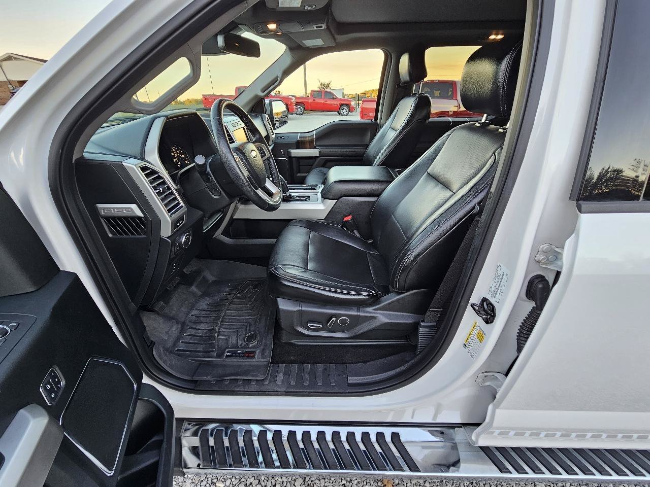 Used 2015 Ford F150 Lariat w/ Equipment Group 502A Luxury AWD/4WD image 15