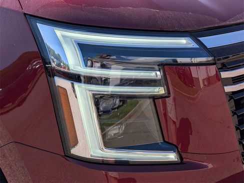 New 2025 Nissan Armada Platinum Reserve image 4