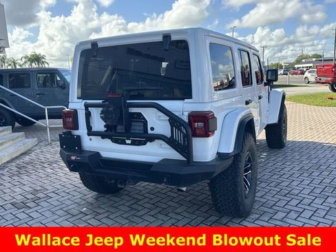 Used 2020 Jeep Wrangler Unlimited Sahara AWD/4WD image 6