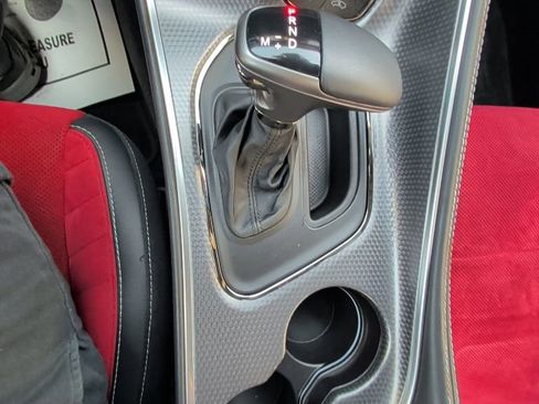 Used 2015 Dodge Challenger SRT Hellcat RWD image 23