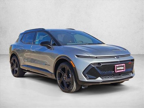 New 2026 Chevrolet Equinox EV RS image 7