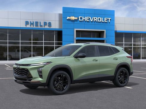 New 2026 Chevrolet Trax ACTIV FWD image 2