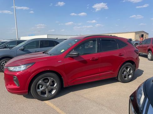 Used 2024 Ford Escape ST-Line w/ Tech Pack #1 FWD image 5