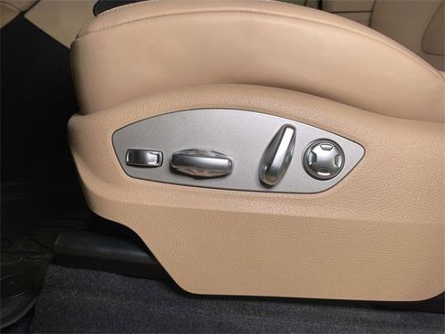 New 2026 Porsche Macan image 17