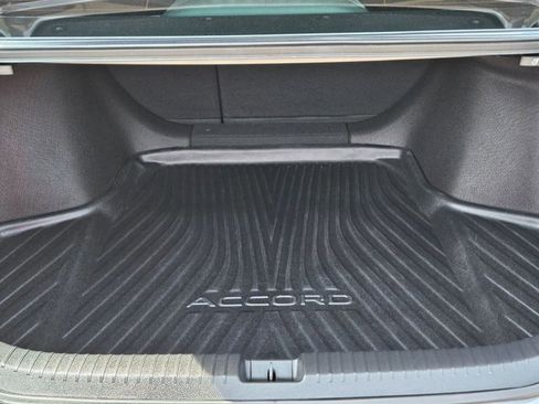 Used 2024 Honda Accord EX-L image 6