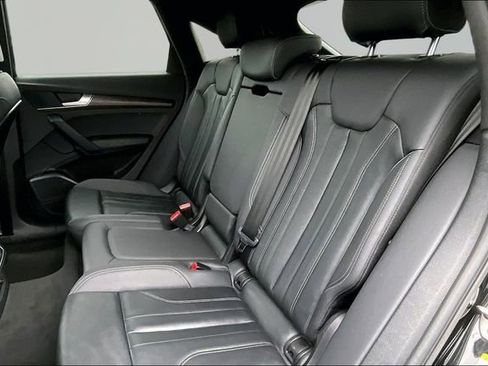 Used 2023 Audi Q5 2.0T Premium Plus w/ Premium Plus Package AWD/4WD image 28