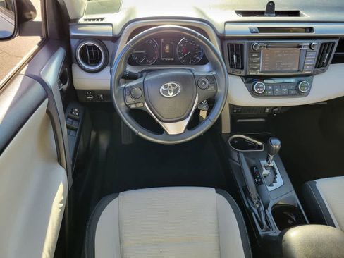 Used 2016 Toyota RAV4 XLE AWD/4WD image 14