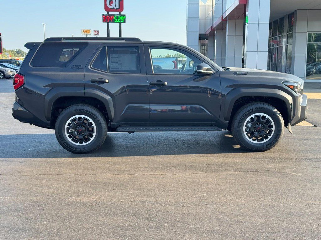 Certified 2026 Toyota 4Runner TRD Off-Road AWD/4WD image 2