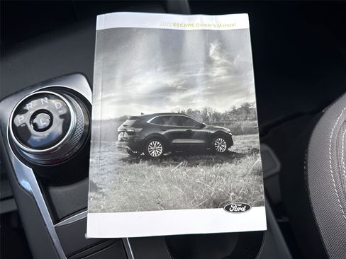 Used 2022 Ford Escape SE w/ Convenience Package FWD image 33
