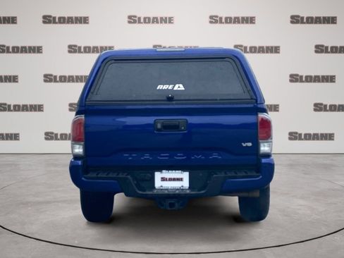 Used 2023 Toyota Tacoma TRD Off-Road w/ Technology Package AWD/4WD image 4