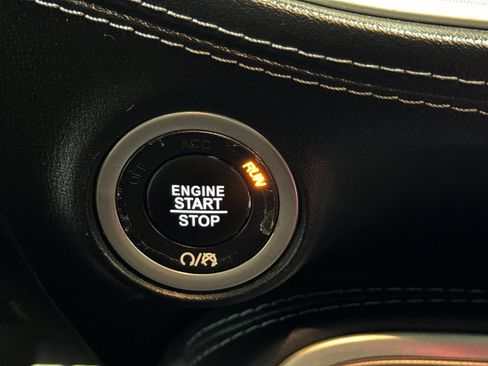 Used 2022 Dodge Challenger R/T Scat Pack RWD image 20