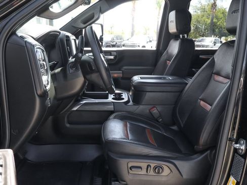 Used 2022 GMC Sierra 2500 AT4 w/ AT4 Premium Plus Package AWD/4WD image 24