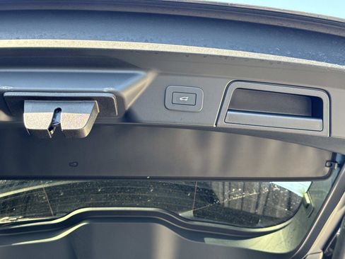 Certified 2026 Land Rover Range Rover Velar S AWD/4WD image 12