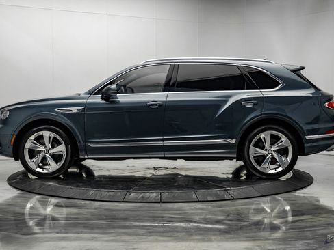 Used 2023 Bentley Bentayga Extended Wheelbase AWD/4WD image 7