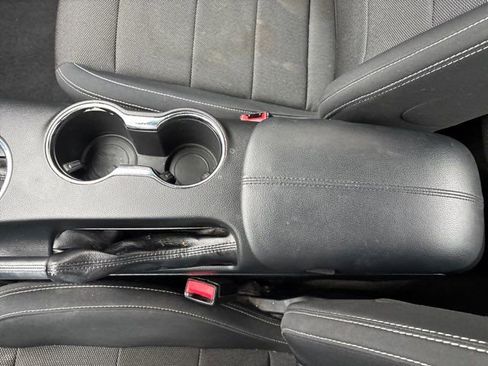 Used 2017 Ford Mustang Coupe image 26