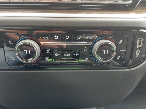 Used 2022 Chevrolet Silverado 1500 LT image 19