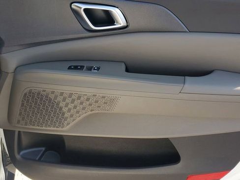 New 2026 Kia Carnival EX image 36