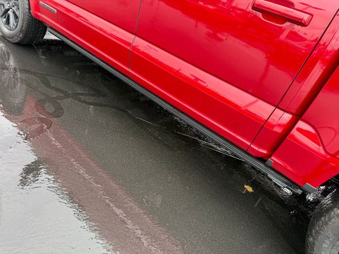 Used 2024 Ford F150 Platinum image 41