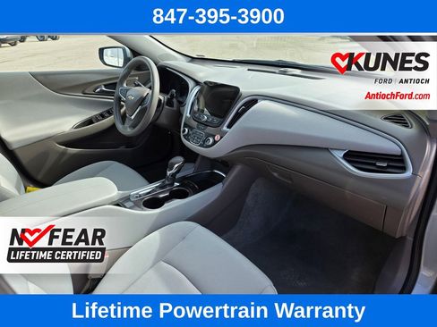 Used 2025 Chevrolet Malibu LT image 30