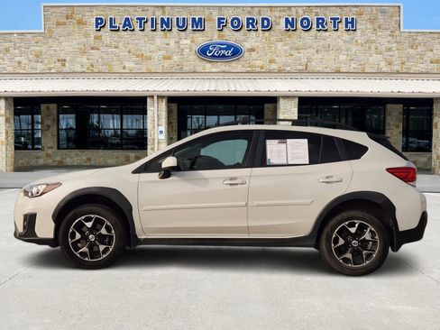 Used 2018 Subaru Crosstrek 2.0i Premium w/ Moonroof Package image 3