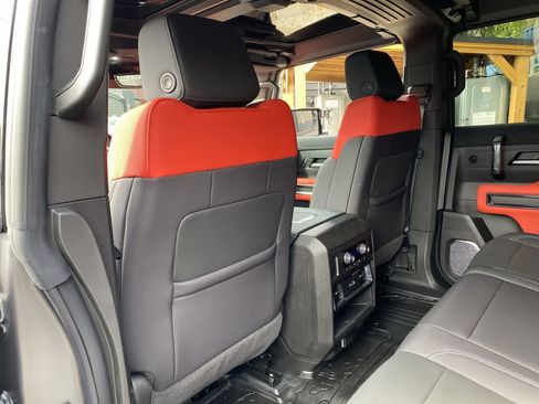 Used 2026 GMC Hummer EV 4x4 Crew Cab w/ Carbon Fiber Edition Package image 15