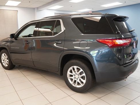 Used 2020 Chevrolet Traverse LT w/ Driver Confidence II Package AWD/4WD image 7