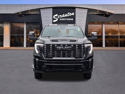 Used 2024 GMC Sierra 3500 Denali Ultimate AWD/4WD image 8