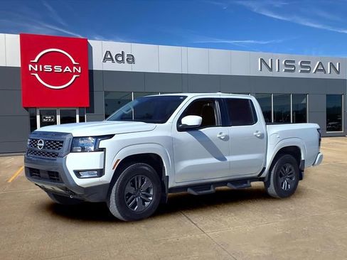 Certified 2025 Nissan Frontier SV w/ SV Convenience Package image 1